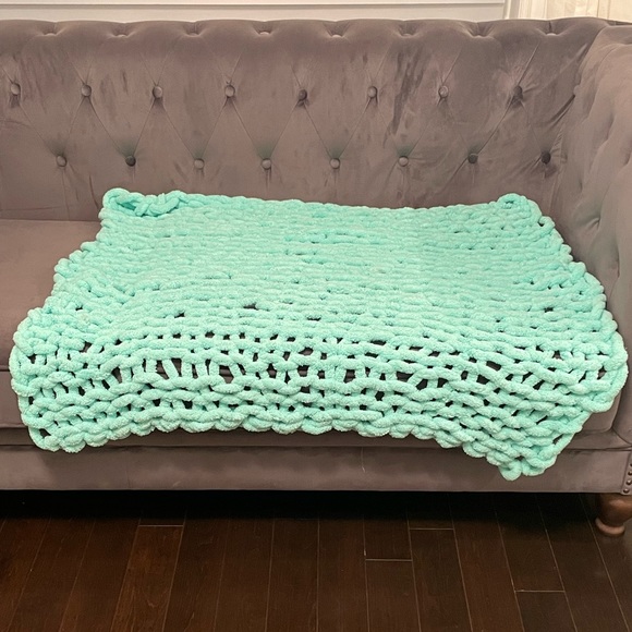 Handmade Knit Blanket - Picture 3 of 3
